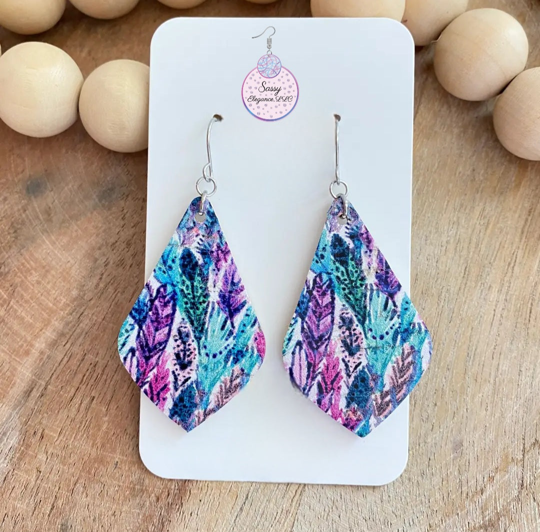 Feather Teardrop