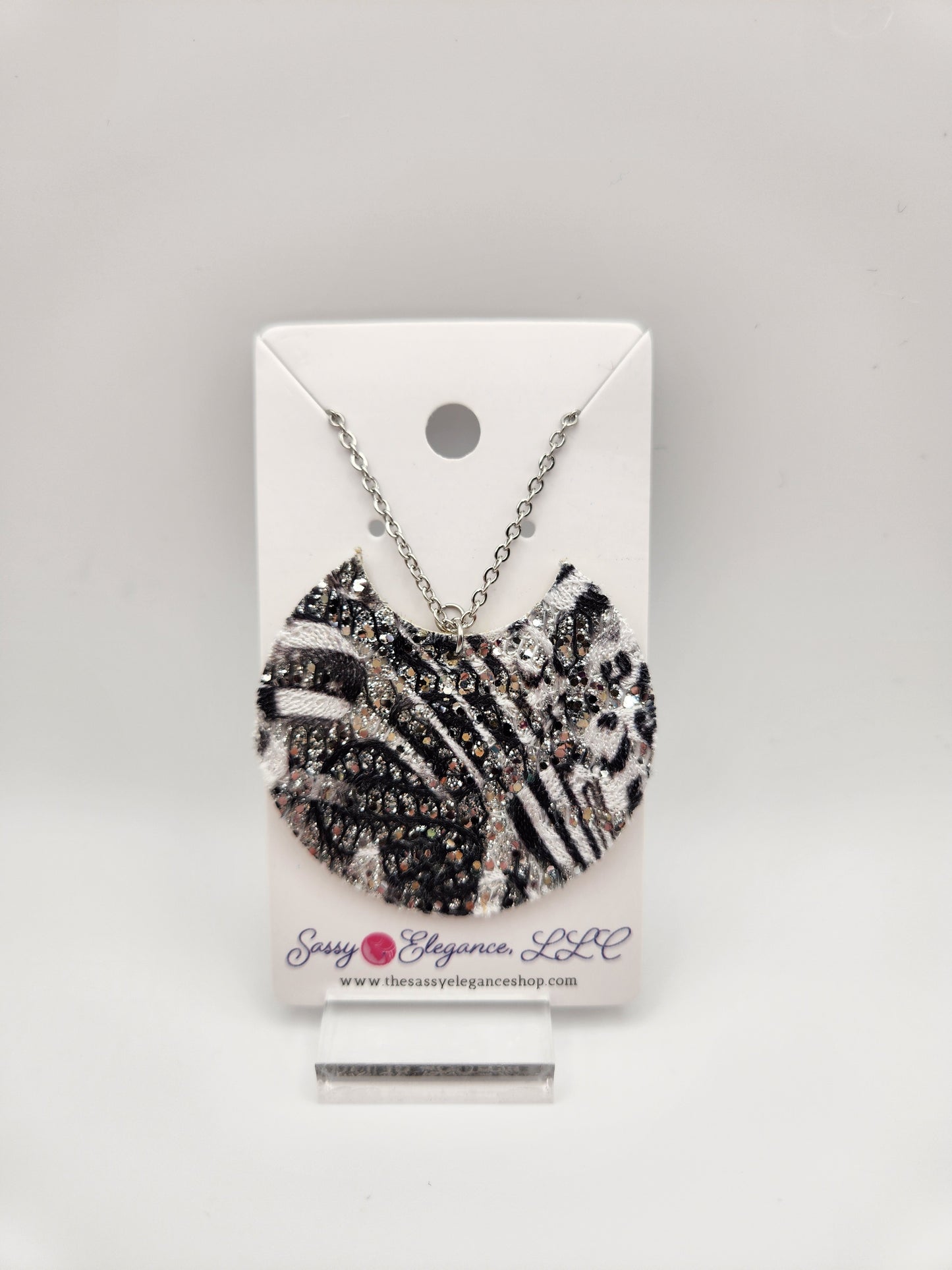SET: Black and Silver Lace